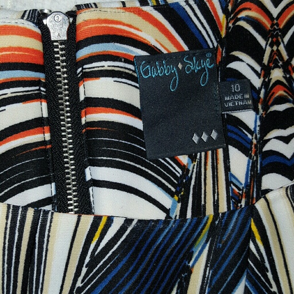 Gabby Skye Bohemian Knee-length Dress - Picture 6 of 6